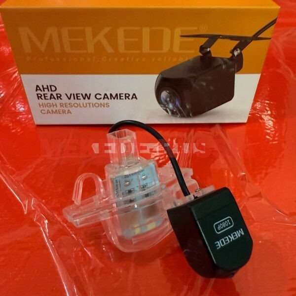 Камера заднего вида Mekede для Honda Vezel, Stream, HR-V (для штатной LED-подсветки номера)